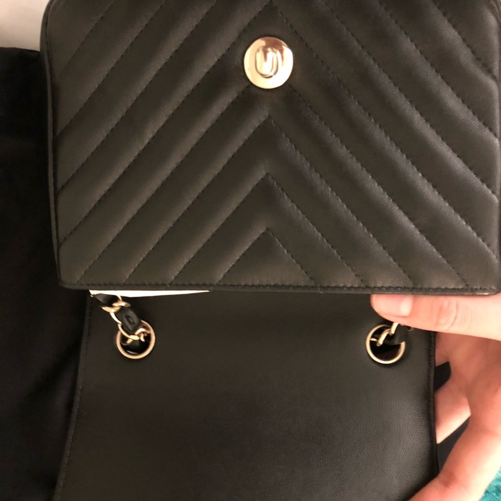 Chanel square mini lambskin light gold hardware - Picture 4 of 6